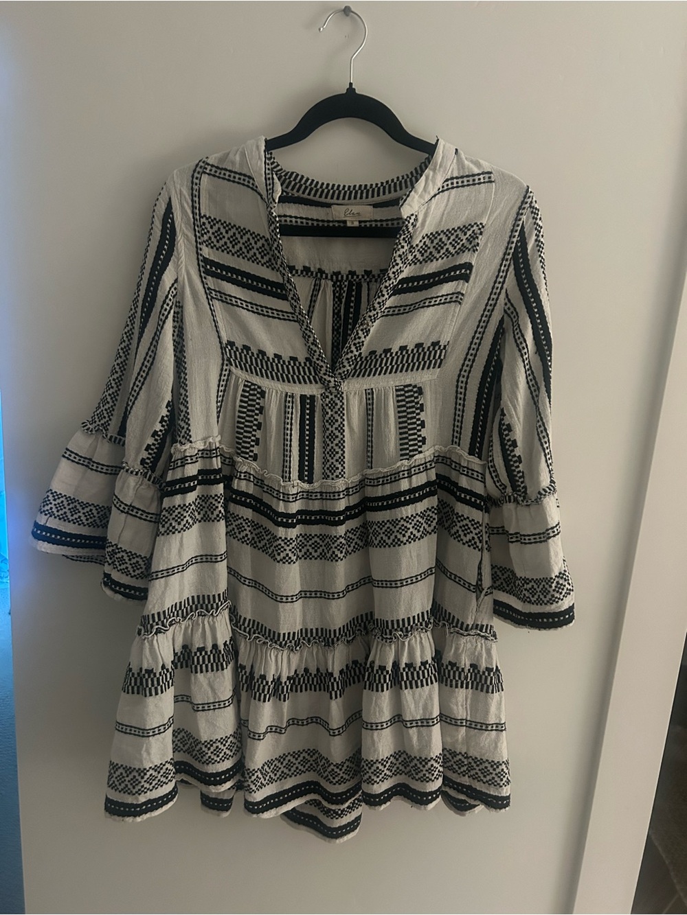 Elan Black & White Geometric Print Tiered Babydoll Mini Dress V-Neck Small